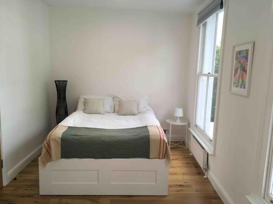 Newly Refurbished 2-Bedroom Flat In Notting Hill Лондон Экстерьер фото