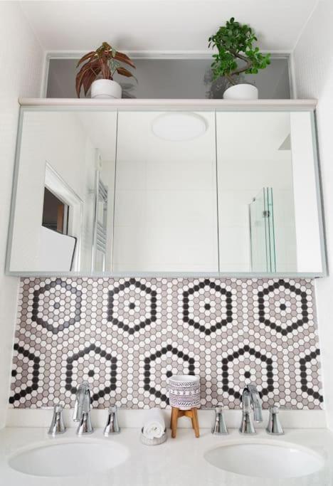 Newly Refurbished 2-Bedroom Flat In Notting Hill Лондон Экстерьер фото